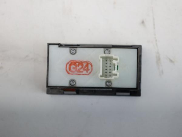 Abgaskrümmer Mercedes ATEGO 815 9041400809  112 KW 152 PS Diesel 10-1998 gebraucht 1