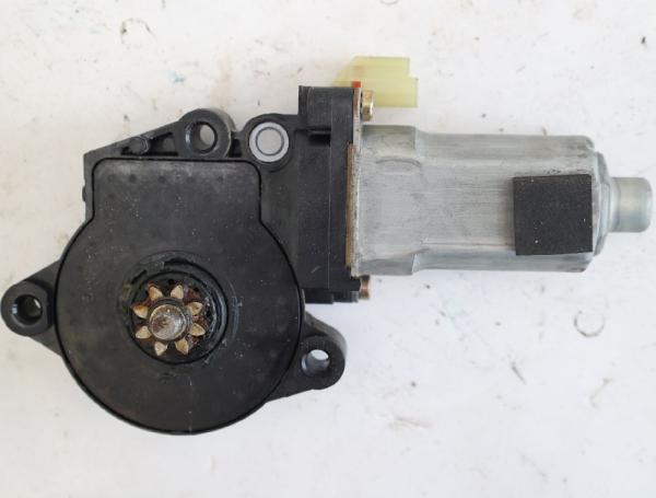Fensterheber-Motor hinten links 988101F100 Kia SPORTAGE 2 JE