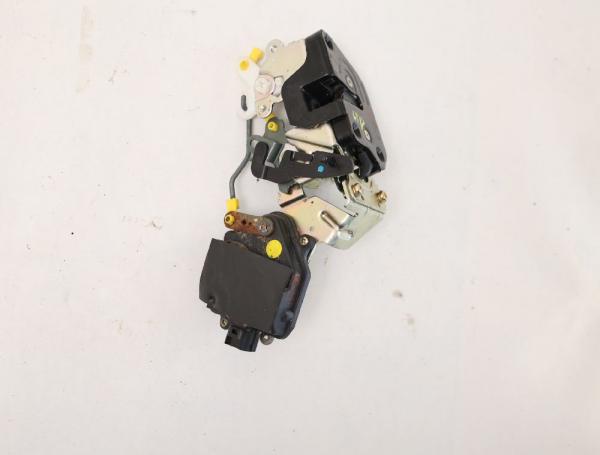 Türschloß hinten rechts 814211F010 Kia SPORTAGE 2 JE