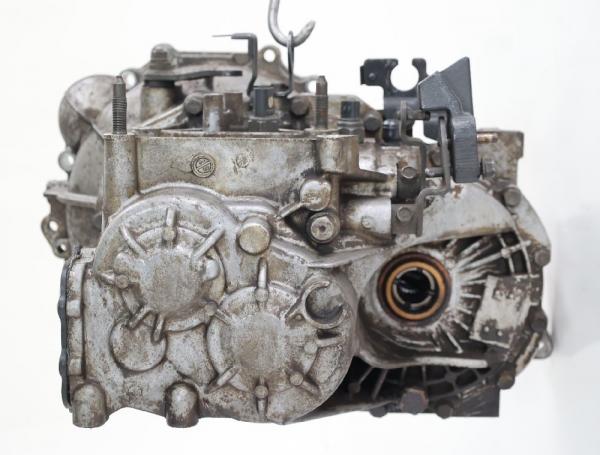 Getriebe 5 Gang 4300039940 Kia SPORTAGE 2 JE