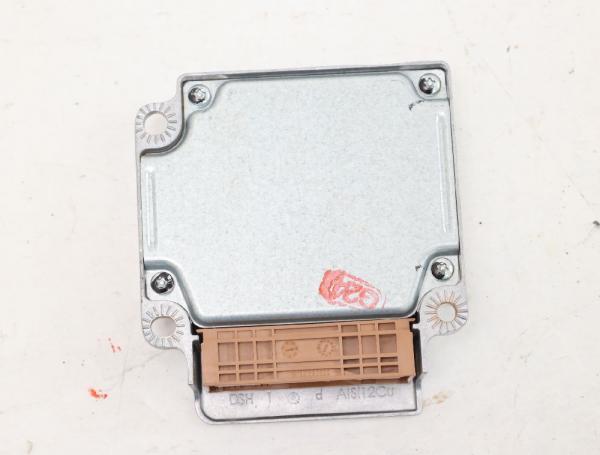 Steuergerät Aufprallsensor 3891079J21 Suzuki SX4 EY GY
