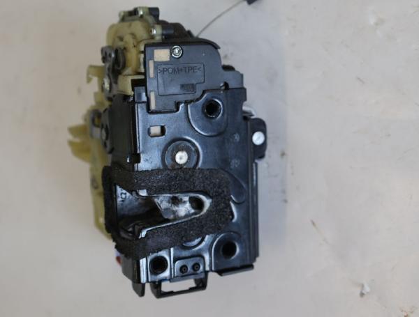 Türschloß vorn rechts 3B1837016CB VW POLO 4 9N