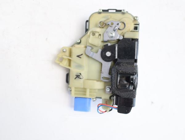 Türschloß vorn rechts 3B1837016CB VW POLO 4 9N