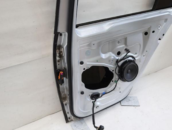 Tür hinten rechts 1K6833106J VW GOLF 5