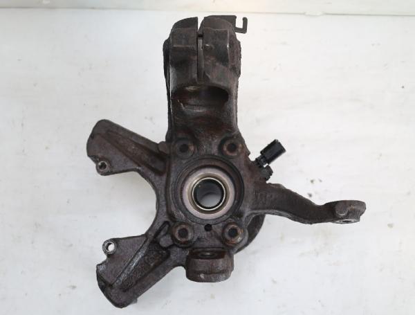 Achsschenkel vorn rechts 1K0407256P VW GOLF 5