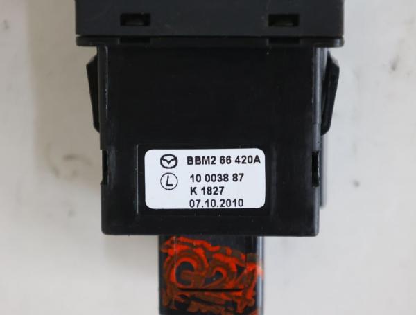 Schalter Sitzheizung BBM266420A Mazda 3 BL
