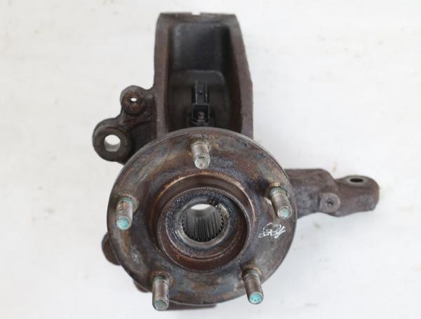 Achsschenkel vorn links BBM233031C Mazda 3 BL