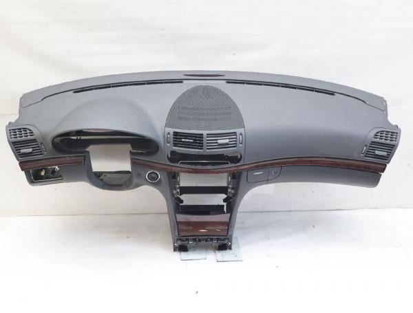 Armaturenbrett 2116803487 Mercedes E-KLASSE S211
