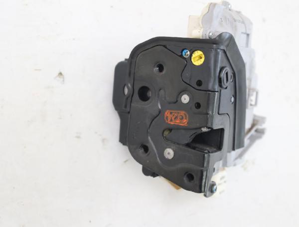 Türschloß hinten links 4F0839015 Audi A6 Avant C6