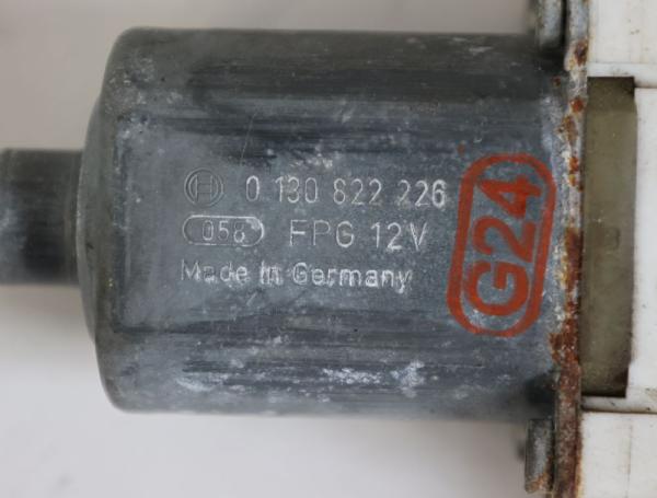 Fensterheber-Motor vorn links 0130822226 BMW 1er E81 E87