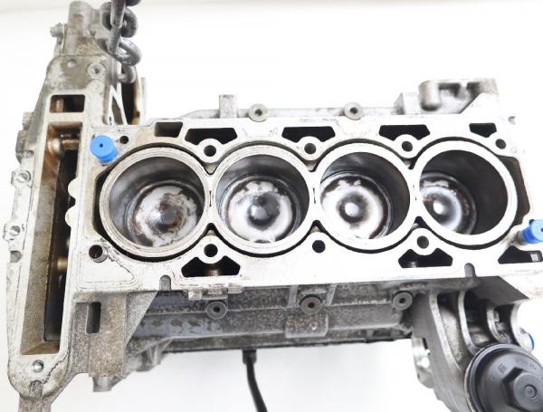 Motorblock 90537846 Saab 9-3 Kombi E50