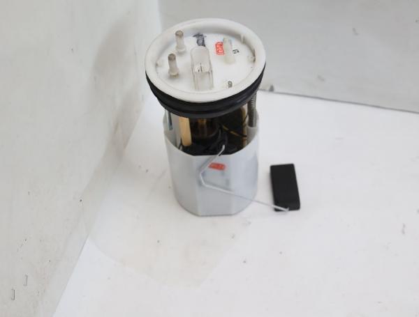 Benzinpumpe mit Geber 6R0919051 VW POLO 5 6R