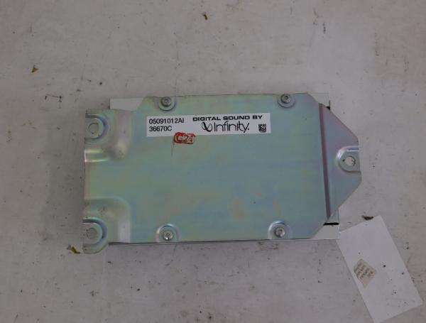 Radio-Verstärker-Einheit 05091012AI Jeep CHEROKEE KK