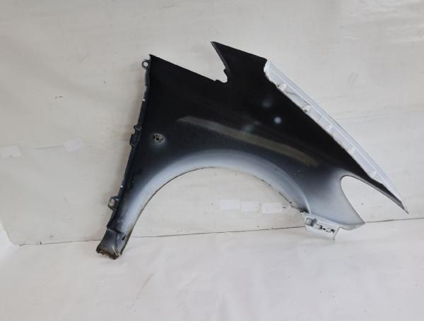 Kotflügel vorn links 6396304307 Mercedes VITO 2 W639