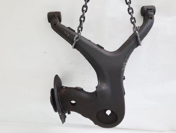 Achsschenkel hinten rechts 6393503105 Mercedes VITO 2 W639