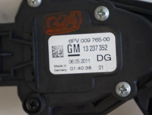 Gaspedal 13237352 Opel INSIGNIA A