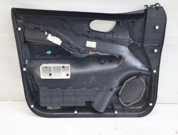 Türverkleidung innen 809A05JT6D Nissan NAVARA D23