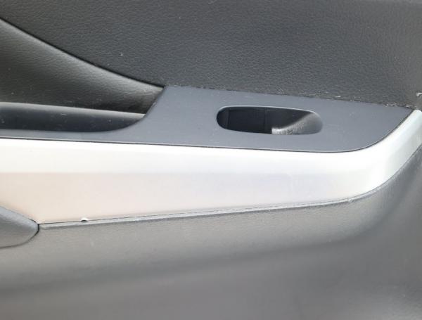 Türverkleidung innen 829A15JT6C Nissan NAVARA D23