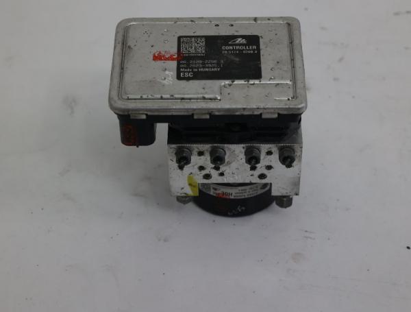 Hydraulikeinheit ABS 476605JU0A Nissan NAVARA D23