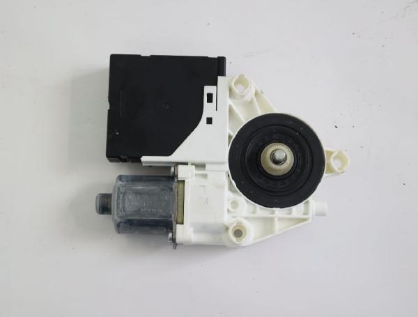 Fensterheber-Motor vorn rechts 561959702A VW JETTA 4