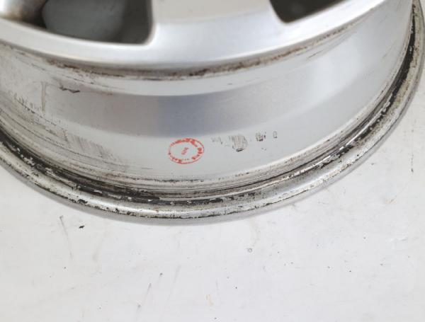 Felge Alu/Leichtmetall hinten rechts 7H0601025E VW T5 BUS