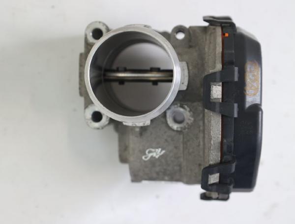 Drosselklappenstutzen VV29039645 Ford FOCUS 3