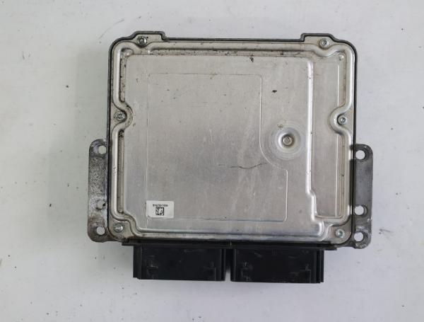 Steuergerät Motor 0281033084 Ford FOCUS 3