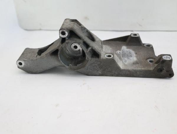 Aggregatehalter 038903143AG Skoda FABIA 2 Combi 5J