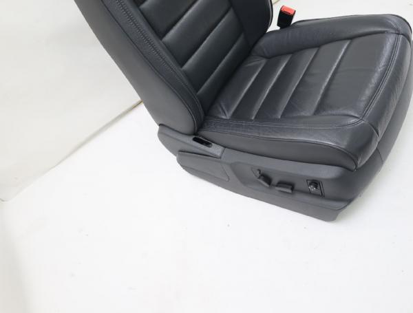 Sitz vorn rechts 7L6881406BK VW TOUAREG 1 7L
