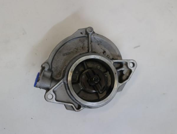 Vakuumpumpe 057145100T VW TOUAREG 1 7L