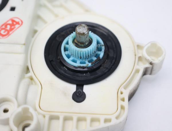 Fensterheber-Motor vorn links 4F0959801D Audi A6 ALLROAD C6