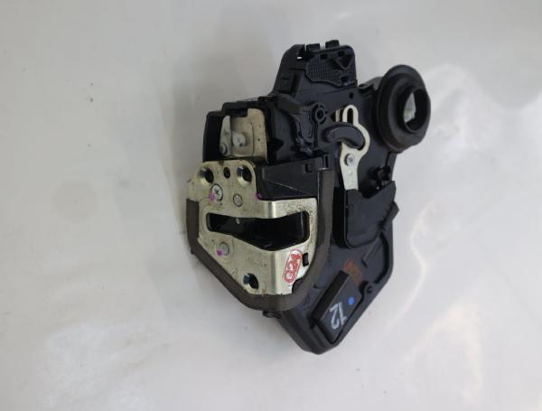 Türschloß hinten rechts 690500K040 Toyota HILUX 7 KUN