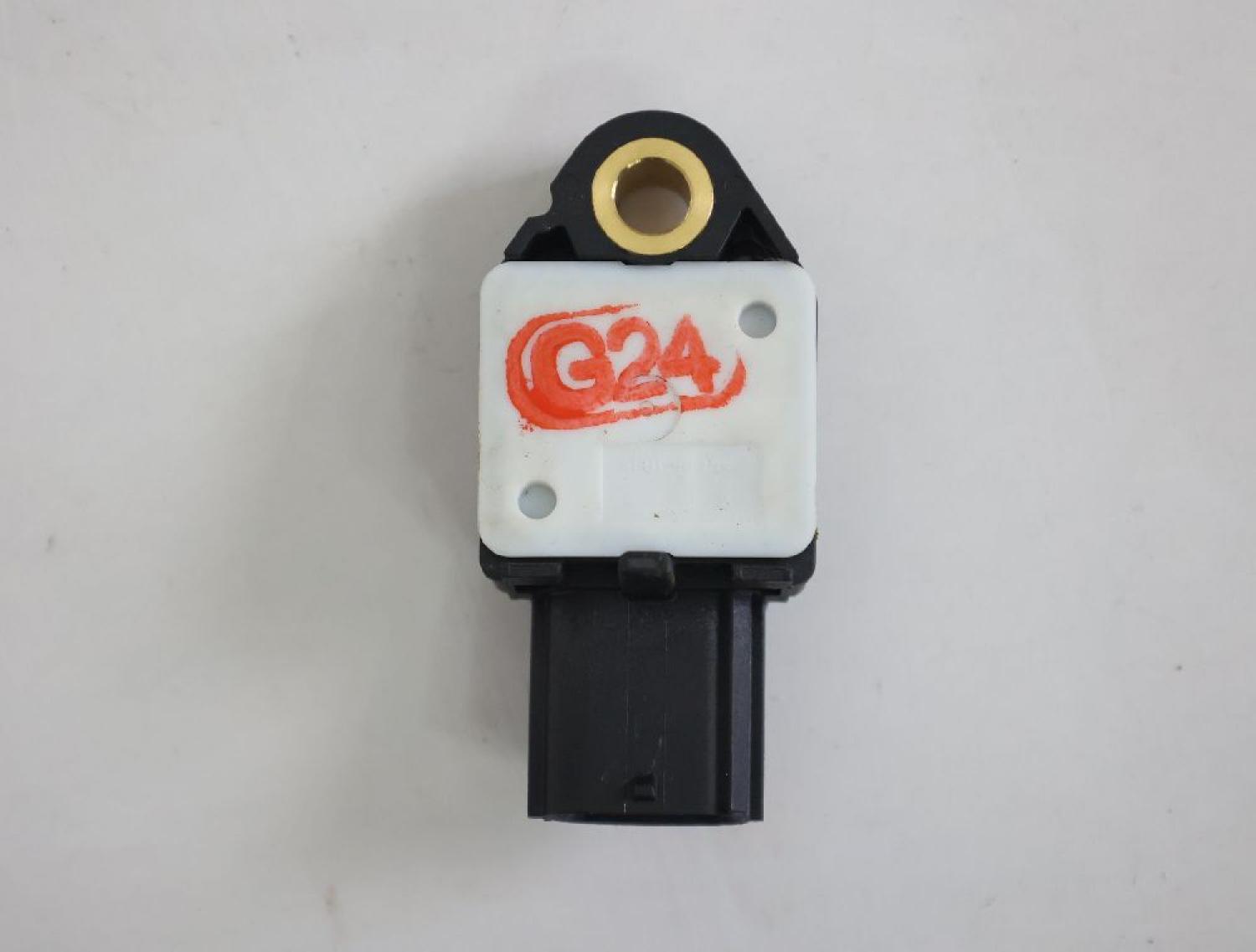 Airbag Sensor hinten rechts 8983104020 Toyota HILUX 7 KUN