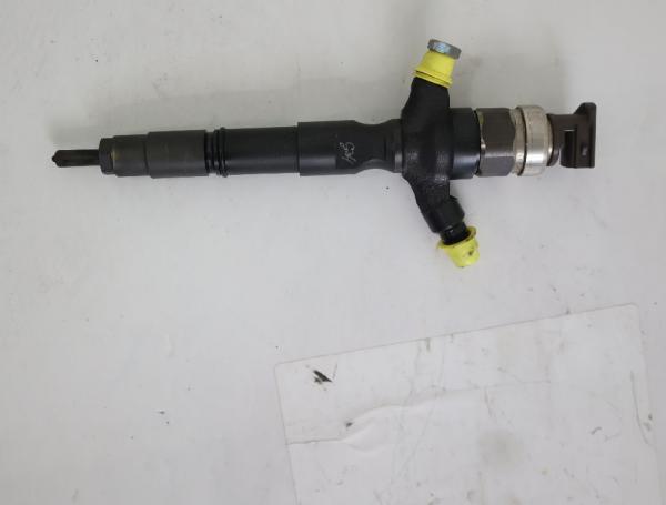 Einspritzduese (Diesel) Zylinder 2 2367030400 Toyota HILUX 7 KUN