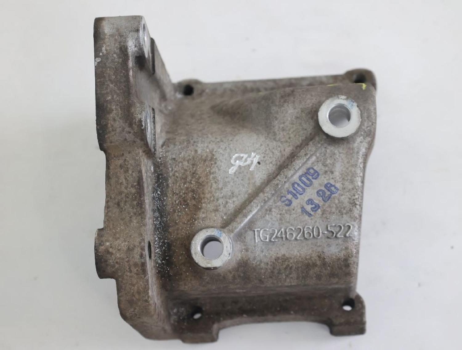 Aggregatehalter 246260522 Toyota HILUX 7 KUN