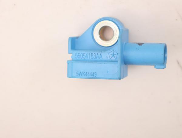 Airbag Sensor vorn links 56054183AA Fiat FREEMONT