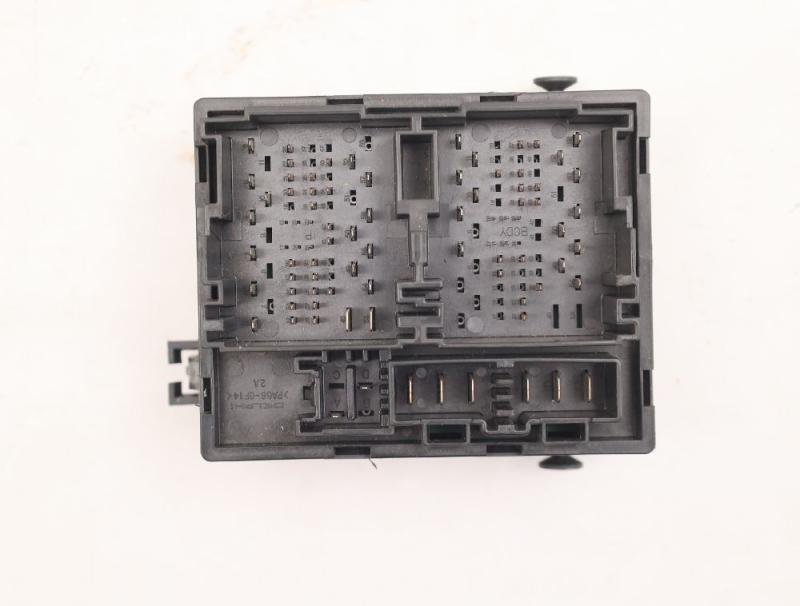 Sicherungskasten P68068355AE Fiat FREEMONT