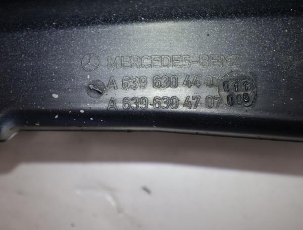 Kotflügel vorn rechts 6396305207 Mercedes VITO 2 W639
