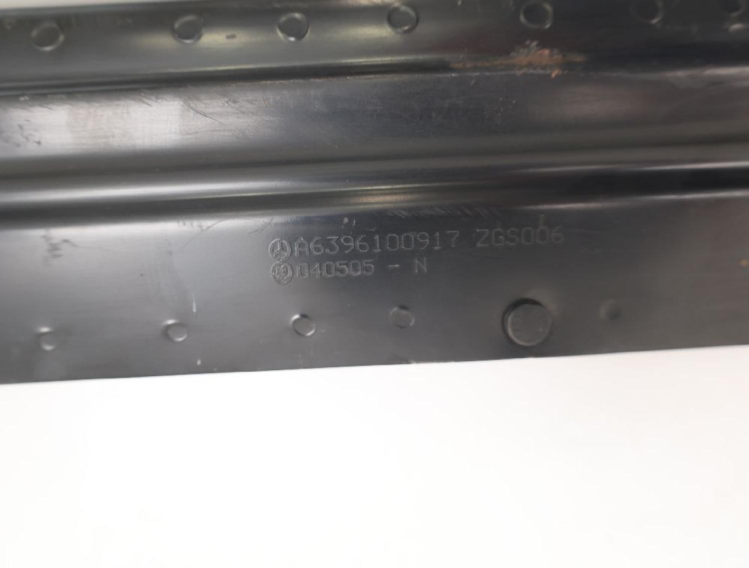 Sitzkonsole 6396100917 Mercedes VITO 2 W639