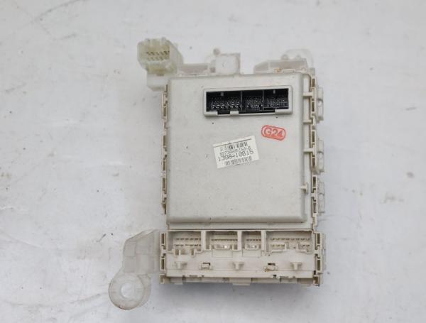 Sicherungskasten 8273005150B Toyota AVENSIS 3 Kombi T27