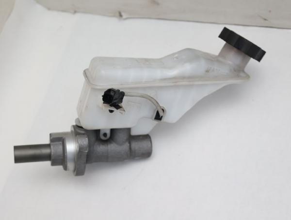 Hauptbremszylinder 58510D7100 Kia SPORTAGE 4