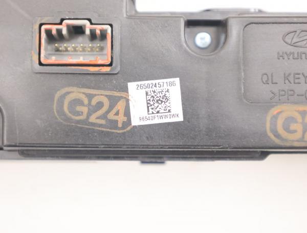 Schalter Radiobedienung D996568020 Kia SPORTAGE 4