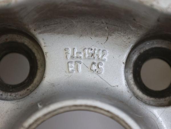 Felge Alu/Leichtmetall vorn rechts VW PASSAT (3B) (8.96-11.00) 1.6