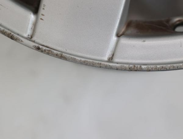Felge Alu/Leichtmetall vorn links VW PASSAT (3B) (8.96-11.00) 1.6