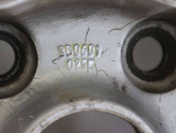 Felge Alu/Leichtmetall hinten links VW PASSAT (3B) (8.96-11.00) 1.6