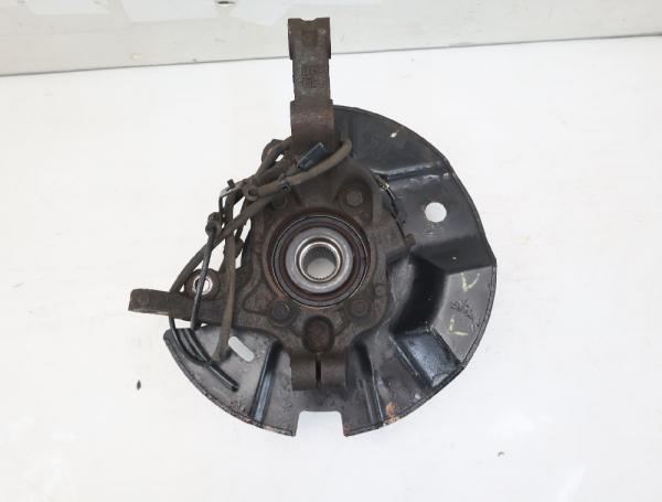 Achsschenkel vorn links Hyundai SANTA FE III (DMA) (9.12-8.18) 2.2 CRDi 4WD