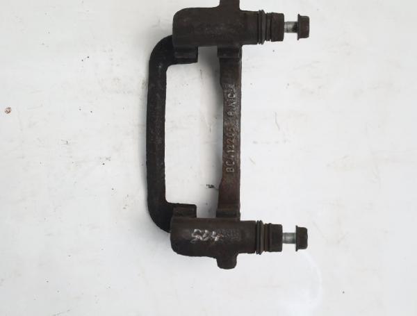 Bremssattelträger hinten rechts Hyundai SANTA FE III (DMA) (9.12-8.18) 2.2 CRDi 4WD