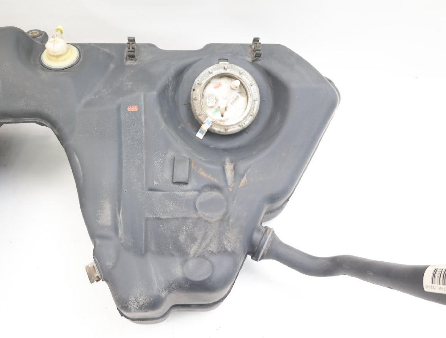 Kraftstofftank BMW 5er Touring (E61) (4.04-3.07) 525i