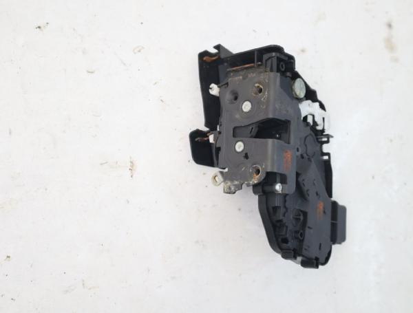 Türschloß vorn links Volvo V 50 (MW) (5.07-5.12) 2.0 D