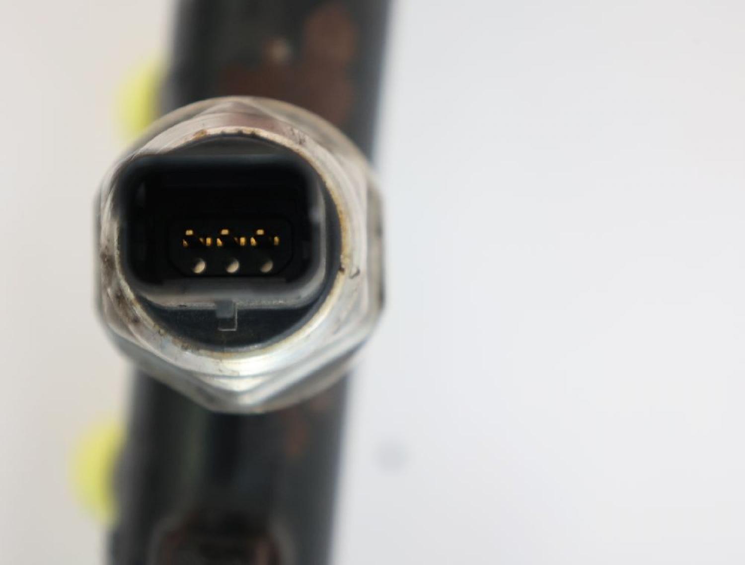 Diesel Verteilerrohr Volvo V 50 (MW) (5.07-5.12) 2.0 D